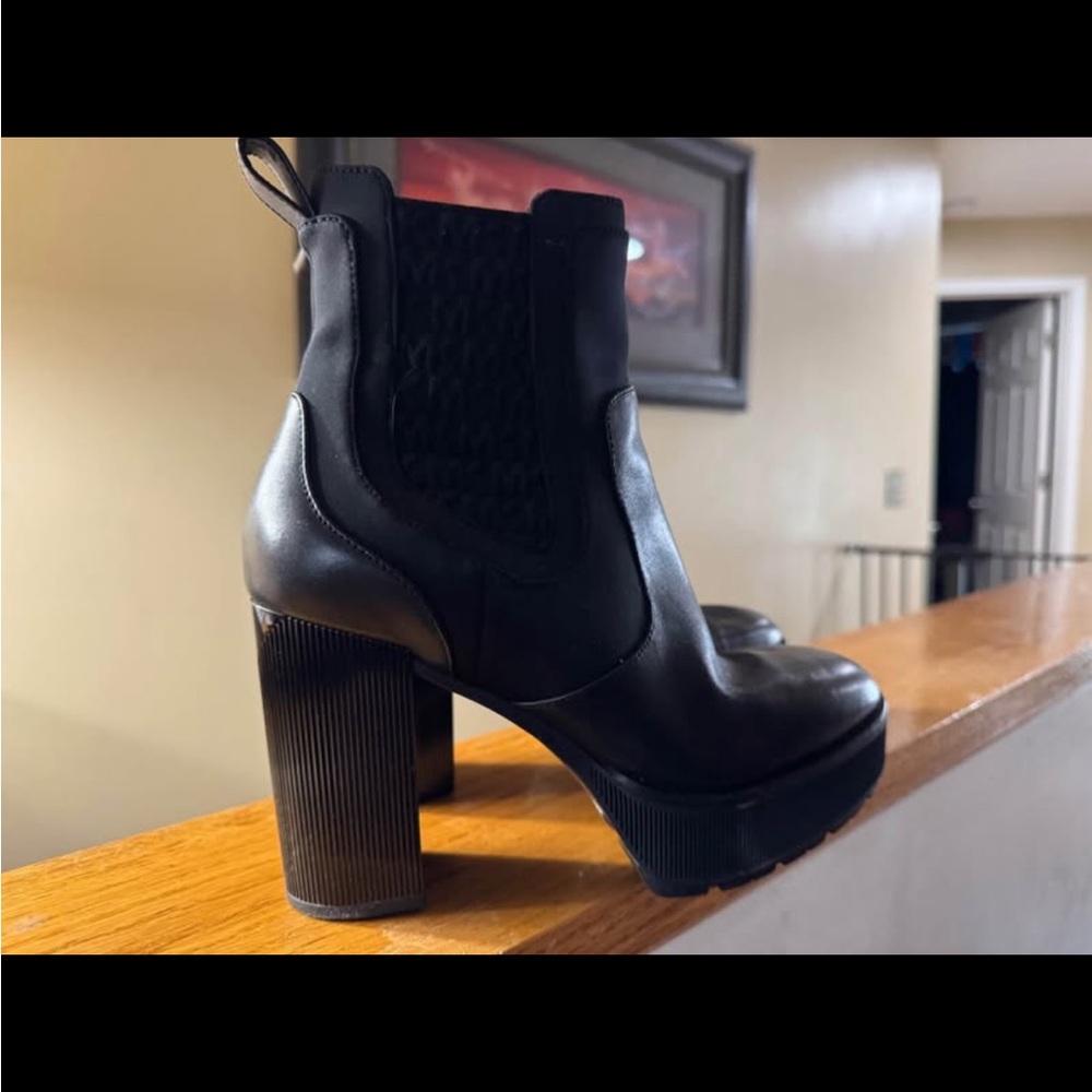 MK  Black Women's Heeled Boots